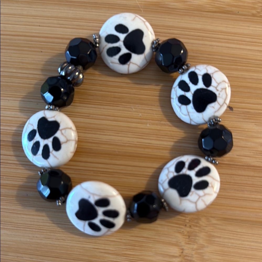 Paw Print Beaded Bracelet